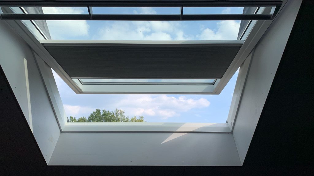 Velux Duette verduisterend VanAatotZ Emmen
