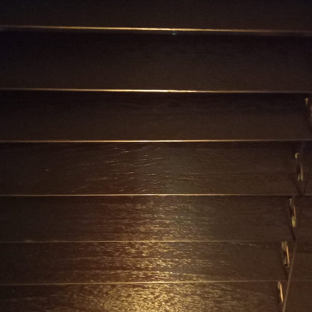 D8-104 Houten jaloezie Dutch VanAatotZ Emmen 