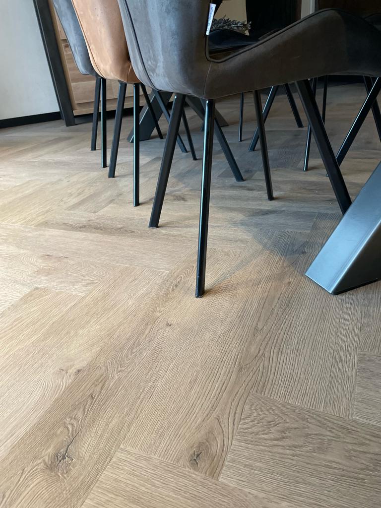 Visgraat PVC Emmen